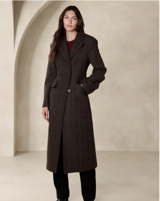 BANANA REPUBLIC ISOLA MELTON HOURGLASS TOPCOAT, COLOR Neutral Plaid