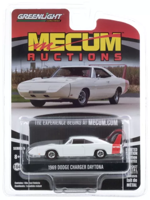 1:64 Greenlight *MECUM AUCTIONS* WHITE 1969 Dodge Charger Daytona *NIP*