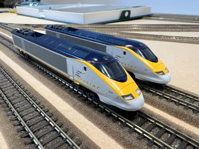 N Gauge KATO 10-327 Eurostar 8 Car set