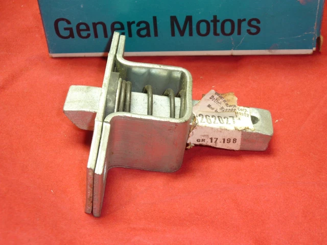 NOS 1967 - 1976 Chevy  GMC Truck, Blazer Tailgate Latch OEM
