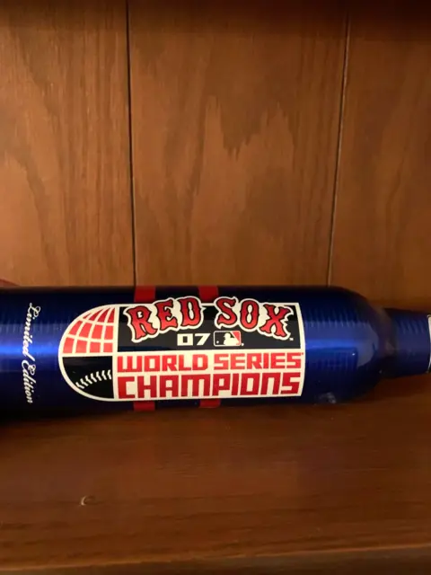 2007 Bud Light Boston Red Sox World Series 16 oz Aluminium Bottle Empty No Cap