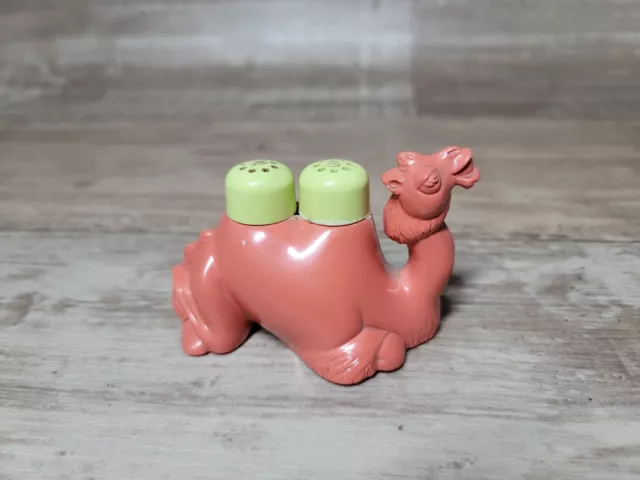 Vintage Retro Pink Plastic Laughing Camel Salt & Pepper Shaker 60's 70's