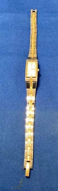 Seiko 2E20-7479 Quartz Womens Ladies Wrist Watch Japan Gold Tone