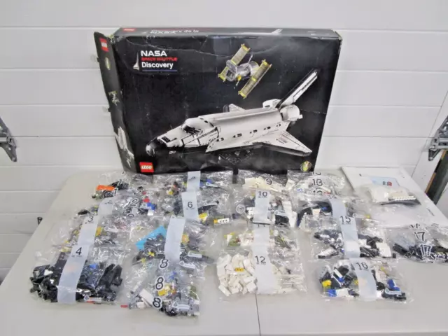 Lego Icons 10283 Nasa Space Shuttle Discovery New Opened Damaged Box Sealed Bags