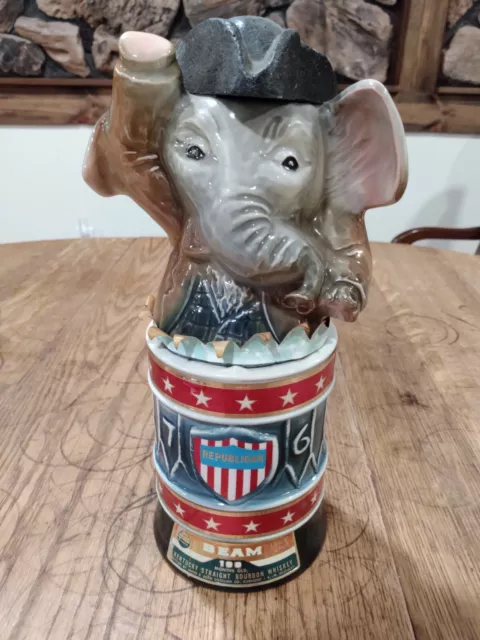 1976 Jim Beam Republican Elephant Bicentennial Decanter With Hat EMPTY