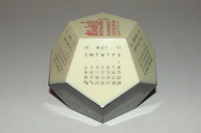 Vintage 1971 DODECAHEDRON (12 SIDED) Desk Calendar / Paperweight Rattle