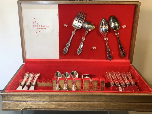 VINTAGE 41pc REED & BARTON SILVERPLATE SILERWARE SET ENGLISH CROWN W/ BOX (3A) 2