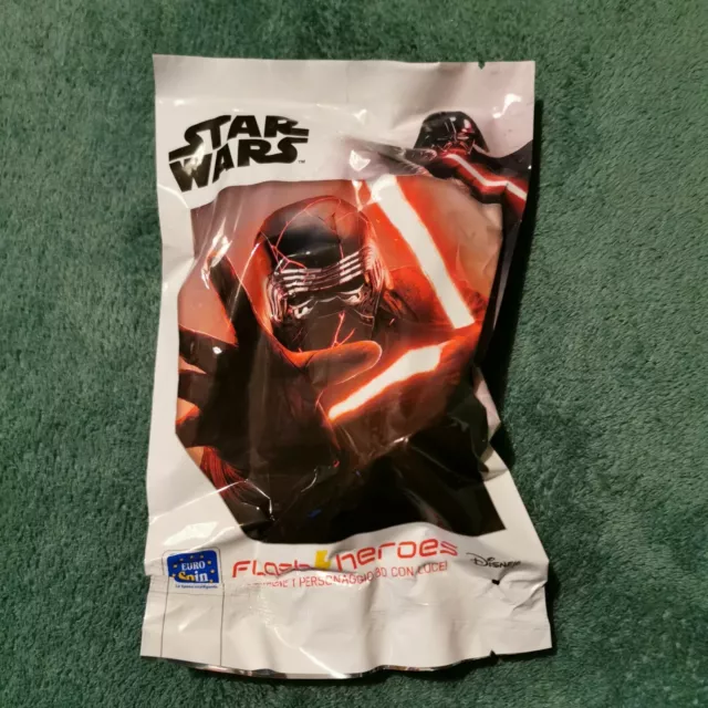 NUOVO Flash Heroes Star Wars Kylo Ren Personaggio 3D Disney Sigillato Eurospin