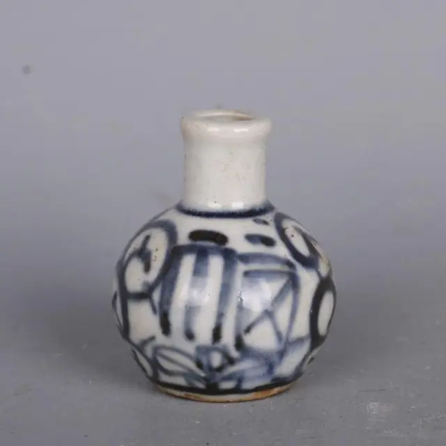 Chinese Blue and White Porcelain Ming Jiajing 福 Design Snuff Bottle 2.0 inch