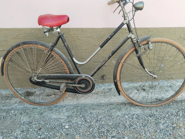 Vélo De Route Bianchi Vintage - Femme - Blanc - Époque 80/90 ? - À Vérifier
