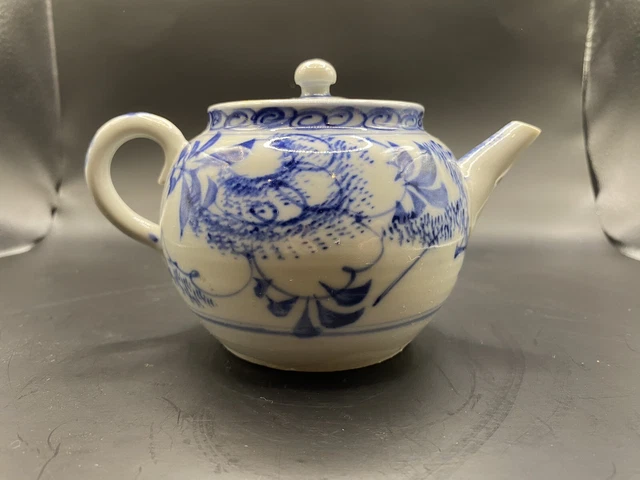 Antique blue and white Japanese tea pot