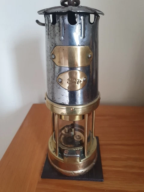 Naylor bi-fold miners lamp