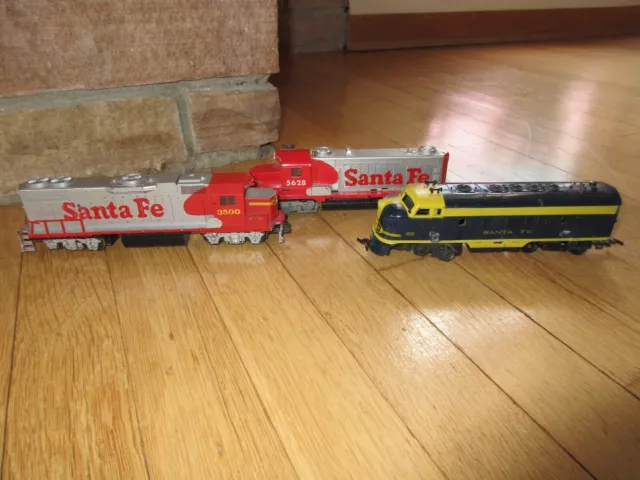 Tyco and Life-Like HO Scale Santa Fe 3500 Locomotive Lot