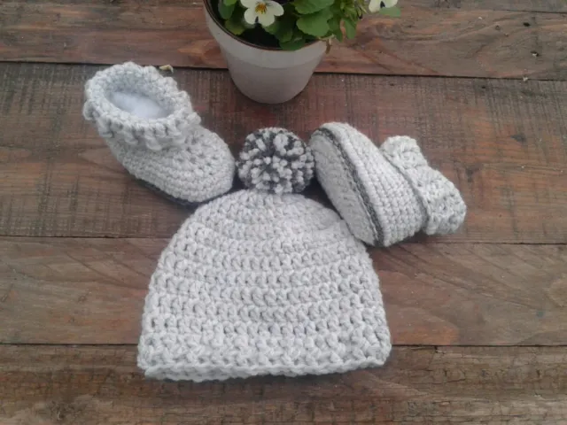 hand crochet newborn pompom hat and booties set