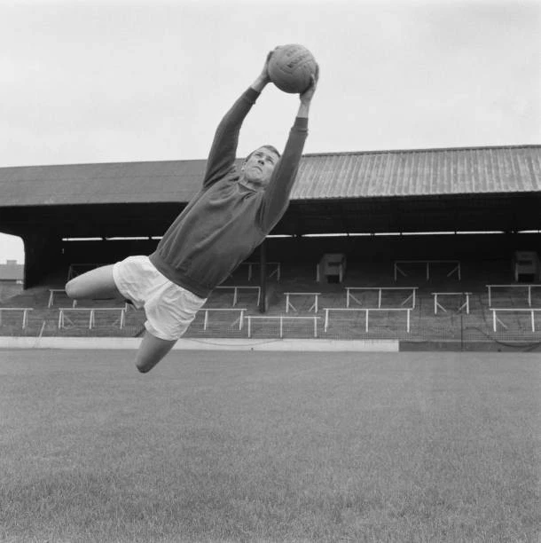 Scottish footballer Charlie Wright Charlton Athletic FC 1966 OLD PHOTO