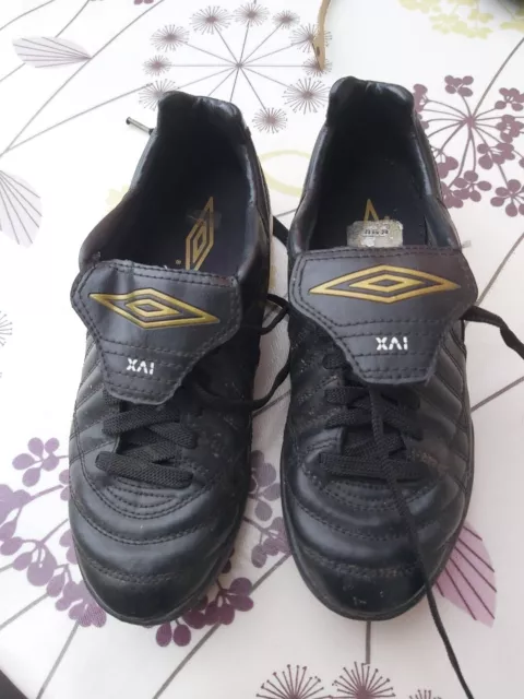 Umbro astro turf clearance trainers