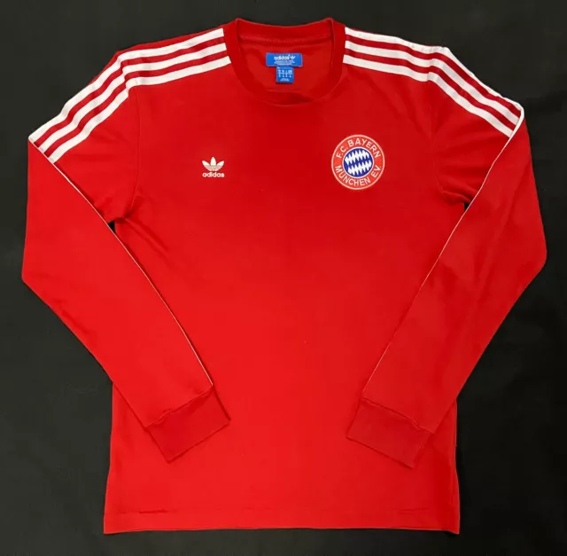 Bayern Munich  Adidas Originals Long Sleeve Football T Shirt Size: Adults M