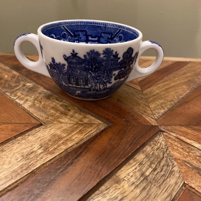 VINTAGE SHENANGO CHINA Blue Willow Coffee/Tea Boullion Cup 2 Handles