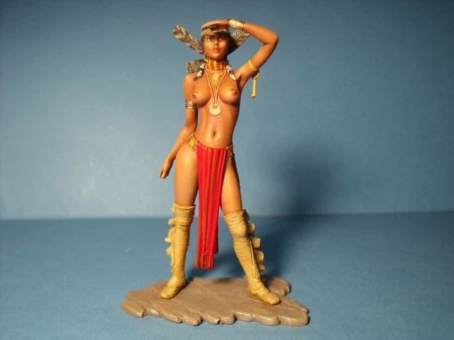 Figurine 1/18 Fille Ursula VROOM Non Peinte - Résine - Pour Diorama Voiture
