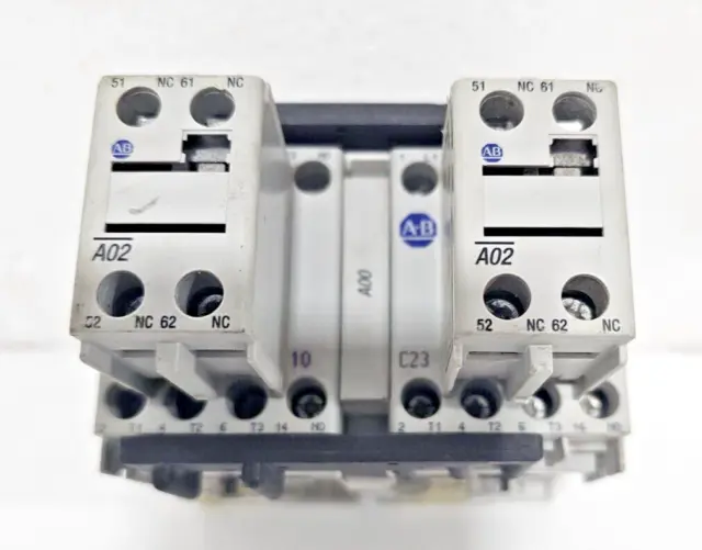 Allen Bradley 104-C23EJ22 IEC Reversing Contactor 110-120V 5060HZ