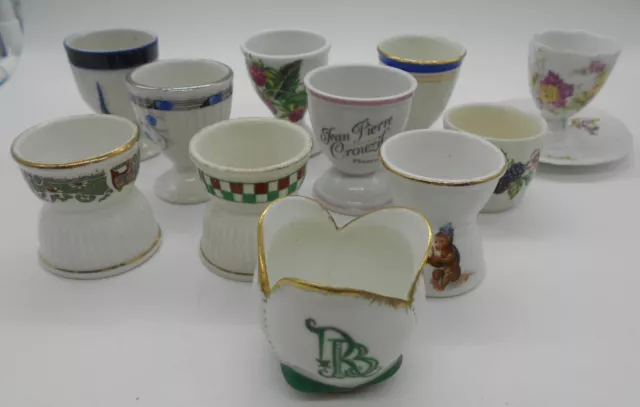 Magnifique Lot De 11 Coquetiers  En Porcelaine De Paris / Limoges / Bayeux