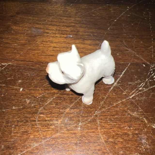 Hagen Renaker Figurine Dog