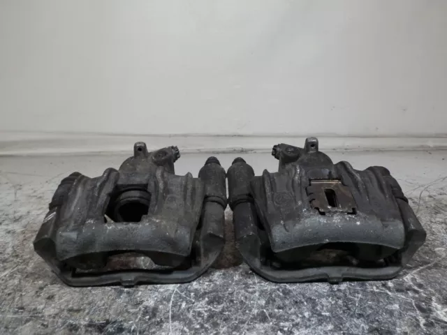 04 Mercedes W463 G500 G55 brake calipers, rear