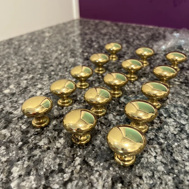 VTG ROUND SOLID Heavy Brass Knobs Drawer Pulls Hardware 1.25