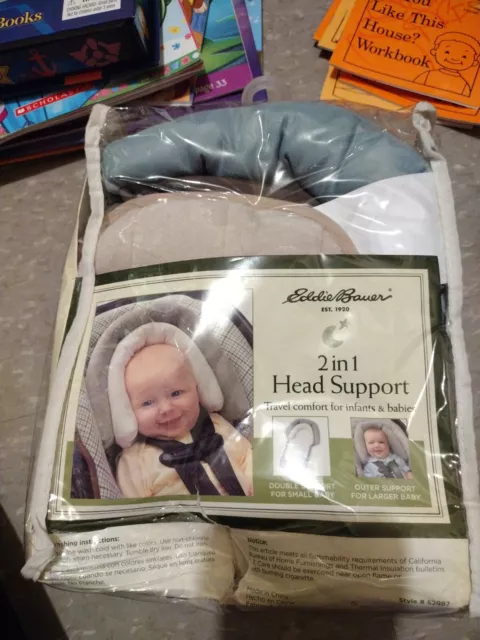 Eddie Bauer 2-in-1 Reversible Head Support infant Green  2 Pieces