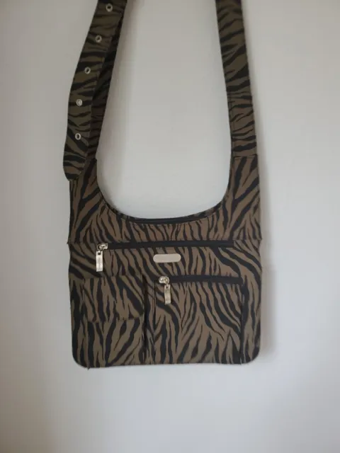 baggallini everywhere bag Crossbody Handbag / Olive & Black Zebra Stripe