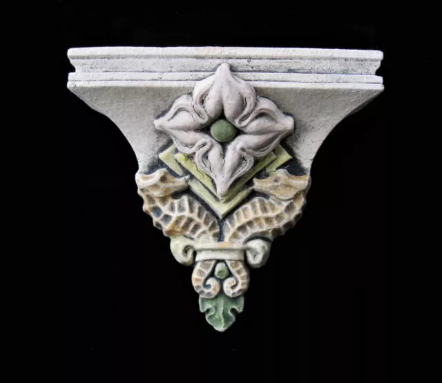 Seahorse Bracket Garden Arts & Craftis Gothic Ellison Tile