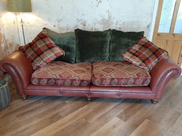 Tetrad Eastwood Grande Sofa And Armchairs