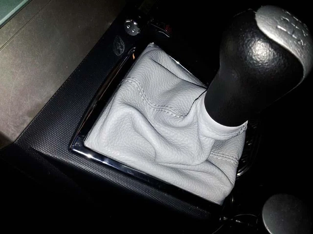 Soufflet Levier de Vitesses Toyota Corolla Verso Cuir Véritable Gris