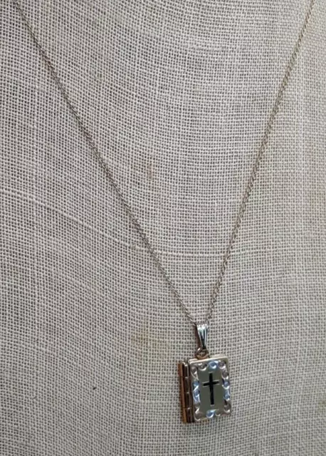 Vintage 14k GF Diamond Etched Prayer Book Locket Pendant Necklace 19" Vintage 14k GF Diamond Etched Prayer Book Locket Pendant Necklace 19"