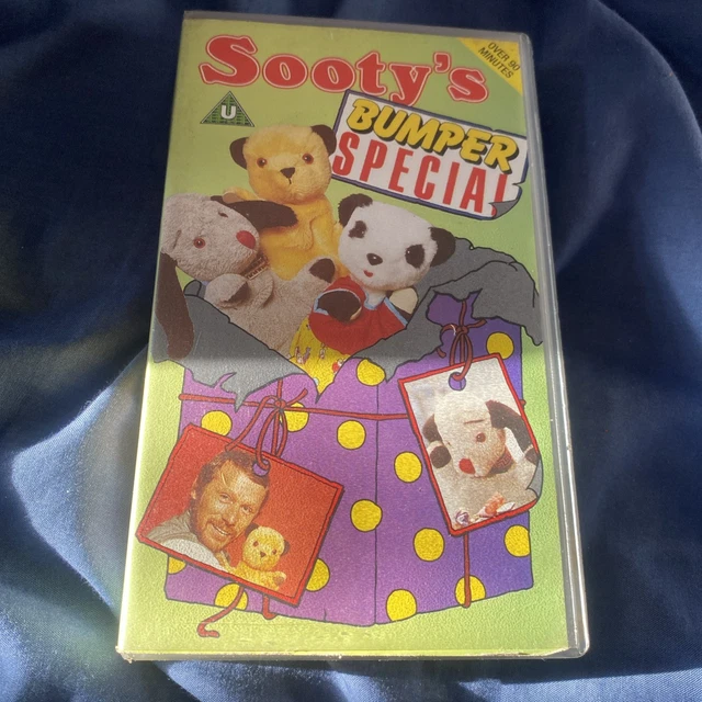 SOOTY S BUMPER SPECIAL Sooty Matthew Corbett Kids Tv Series UK PAL VHS sooty-s-bumper-special-sooty-matthew-corbett-kids-tv-series-uk-pal-vhs