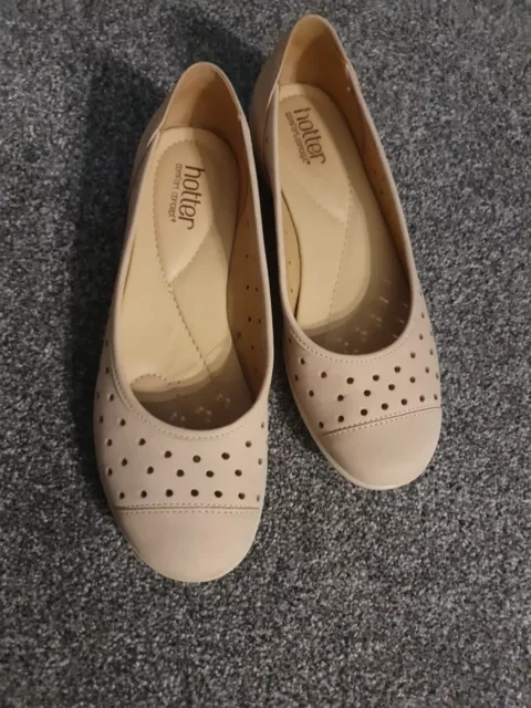Hotter Livvy Shoes Women's Nubuck Beige Leather Slip On Shoes Size UK 6.5