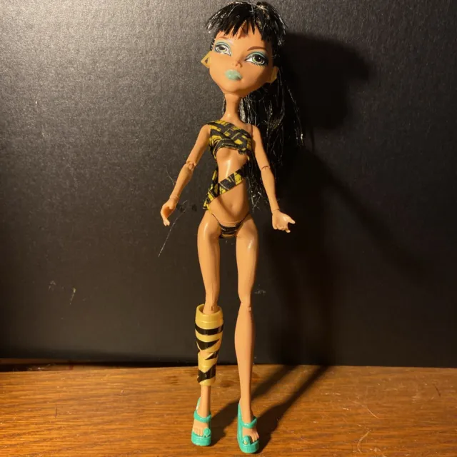 Monster High 2008 Cleo De Nile Gloom Beach Doll