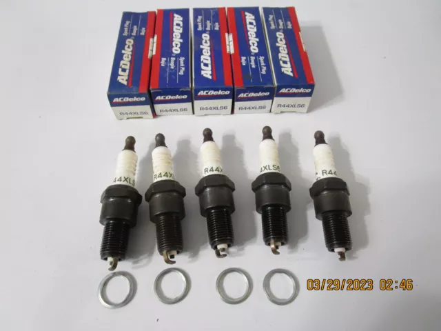 5 Spark Plugs  VIN: 6 ACDelco R44XLS6 (5 pack)