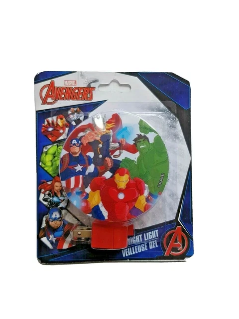 Los Vengadores de la Luz Nocturna Lidaron a Hulk, Iron Man, Capitán América, Thor Rotary Shade