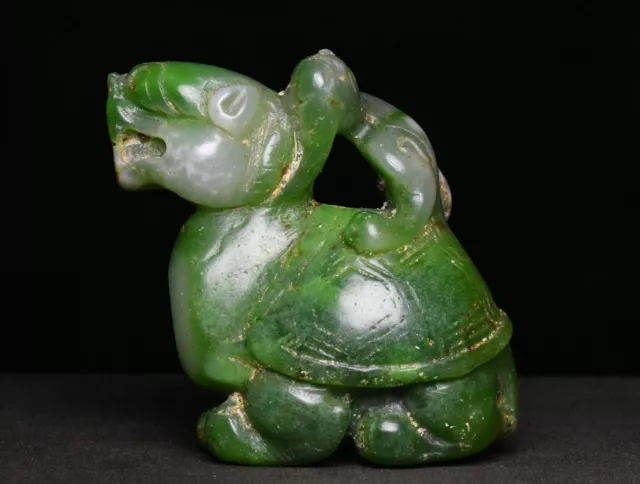 7CM Chinesische Grüne Jade Drachenschildkröte Xuanwu Beast Statue Anhänger