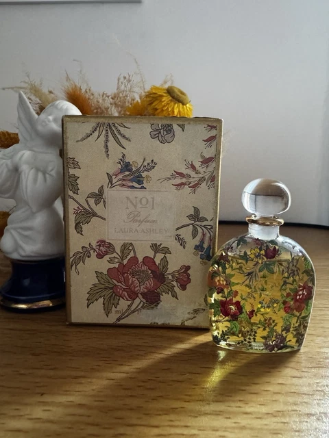 FLACON DE PARFUM "Dilys" Laura ASHLEY (28506) EUR 98,00 - FR