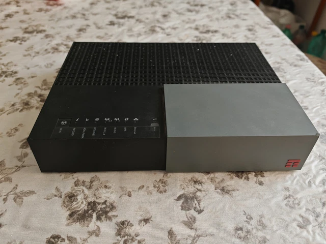 TECHNICOLOR TIM HUB+ PLUS 1200Mbps Modem-Router senza Filo - Nero EUR ...