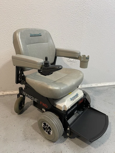 Hoveround Teknique Fwd Sedia a rotelle. Sedile: 19X18. Capacità peso 300IBS