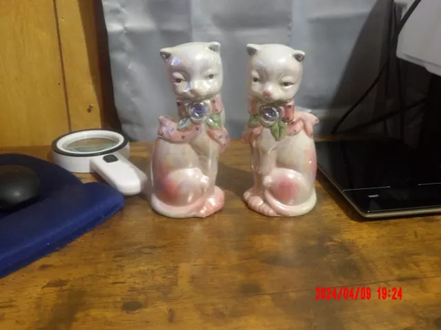 Vintage Lusterware Ceramic Cat Pink Blue Iridescent Figurine 7.5 "