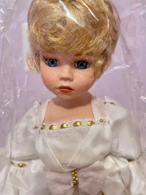 Heritage Signature Collection 2000 Porcelain Guardian Angel Doll Grace #12244 4