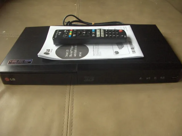 LG Blu-Ray DVD Player BP540 3D  built in WI-FI Tested Includes Remote!