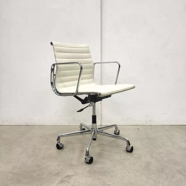 1x Orig. VITRA EA117 Office Bürostuhl Alu Chair Leder Elfenbein WEIß Eames