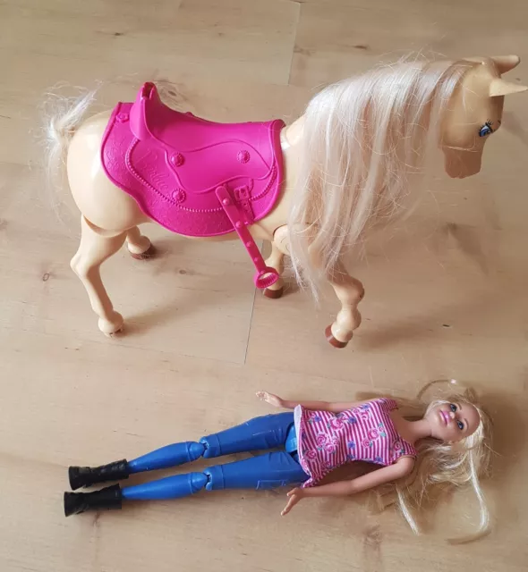 BARBIE MATTEL VINTAGE cheval de dressage + Barbie en l état EUR 9