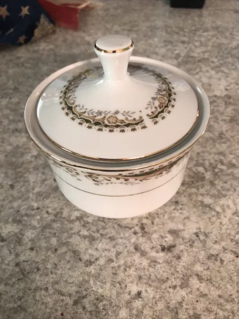 Queen Anne Fine China Sugar Bowl W Lid Signature Collection