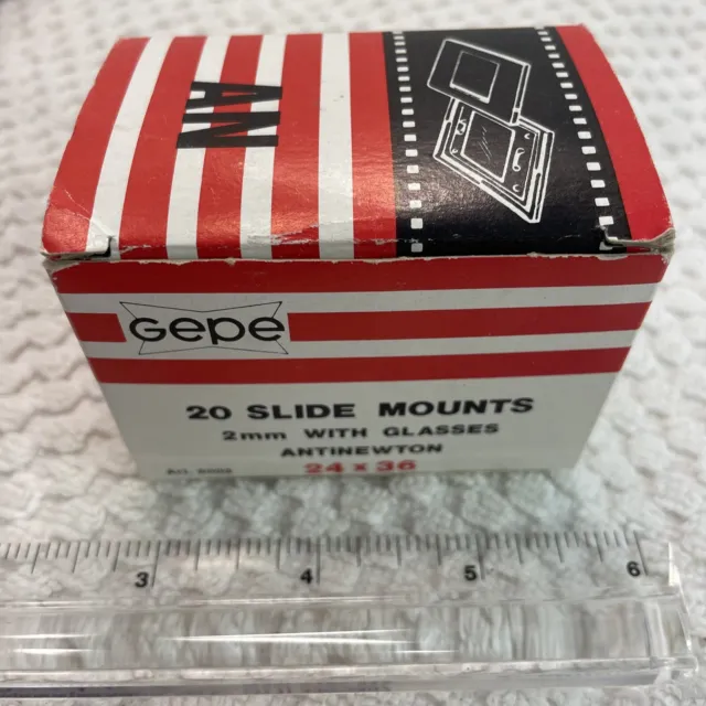 Gepe 20 Slide Mounts 2mm With Glass Antinewton 24 x 36